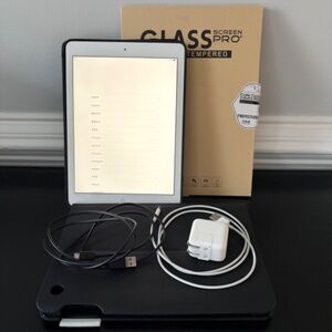 iPad Air 1st generation with accessories